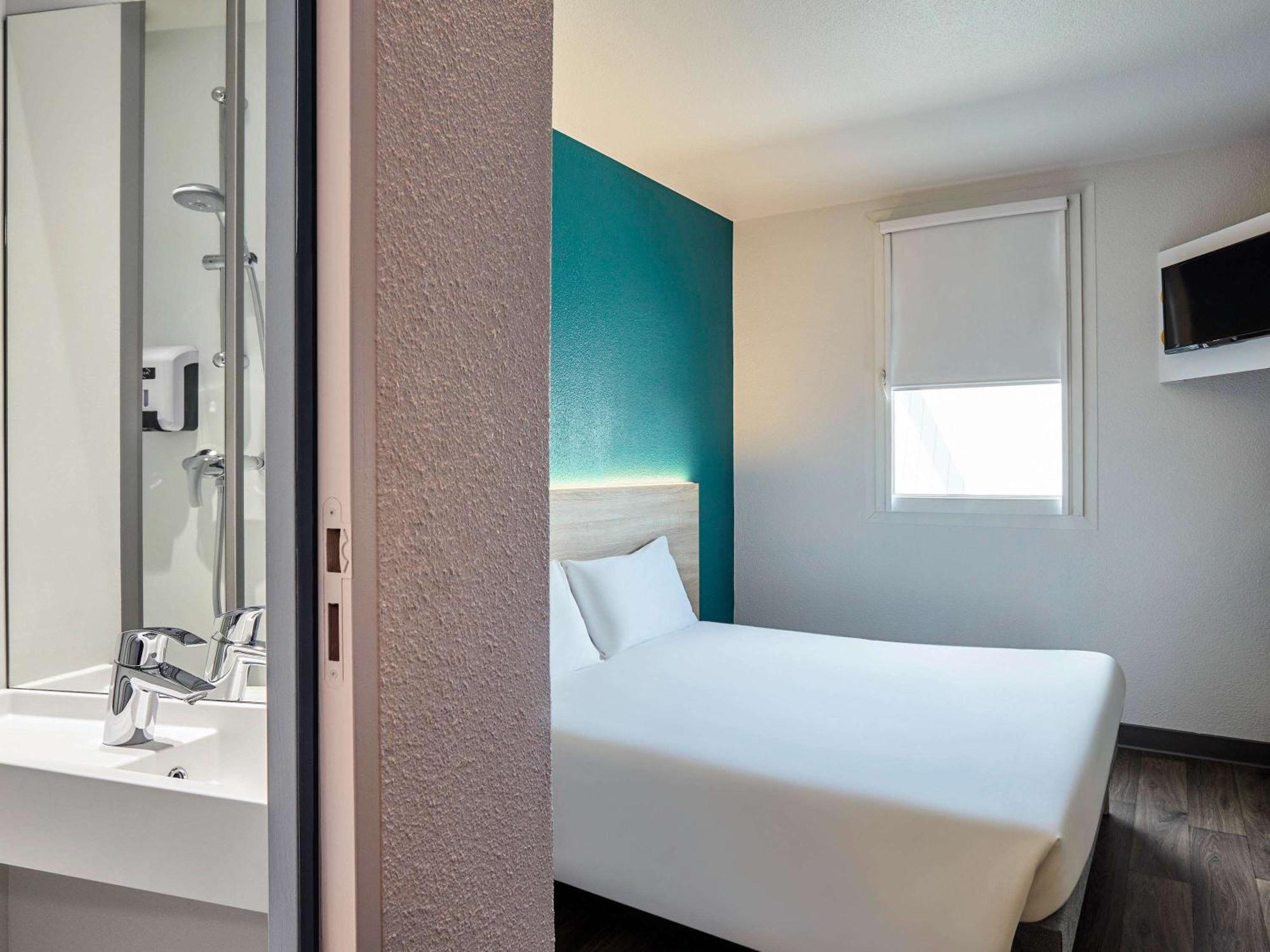Hotelf1 Saint Nazaire La Baule Триньяк Экстерьер фото